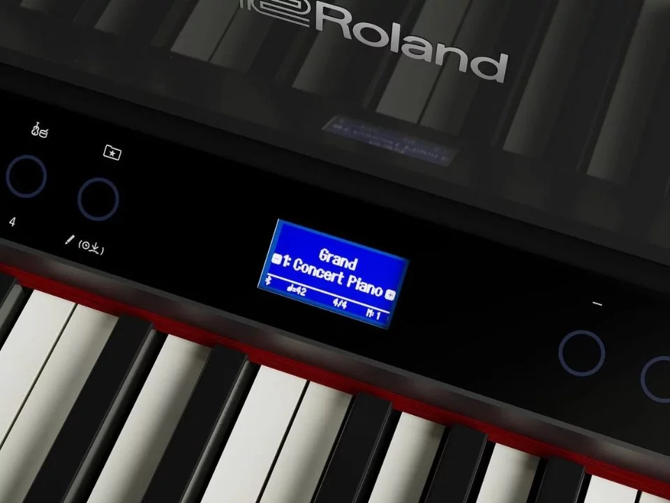 ROLAND LX-9 PE tại Nah Music TP.HCM – Không gian trưng bày