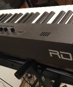 ROLAND RD-88 (USED)
