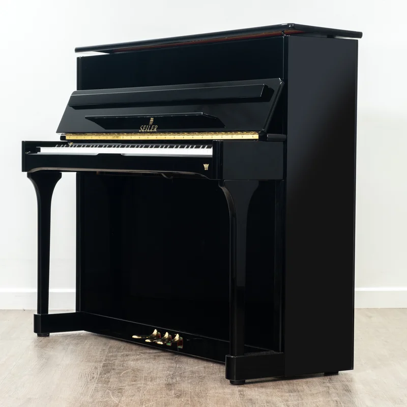 Review SE-116 PM – Hình ảnh thực tế tại showroom Nah Music