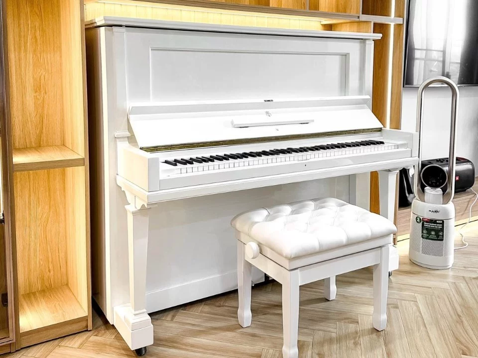 Đàn piano Steinway & Sons STEINWAY K-132 WH – Chi tiết bàn phím