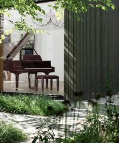 Steinway & Sons Gran Nichetto (The Midnight Red)
