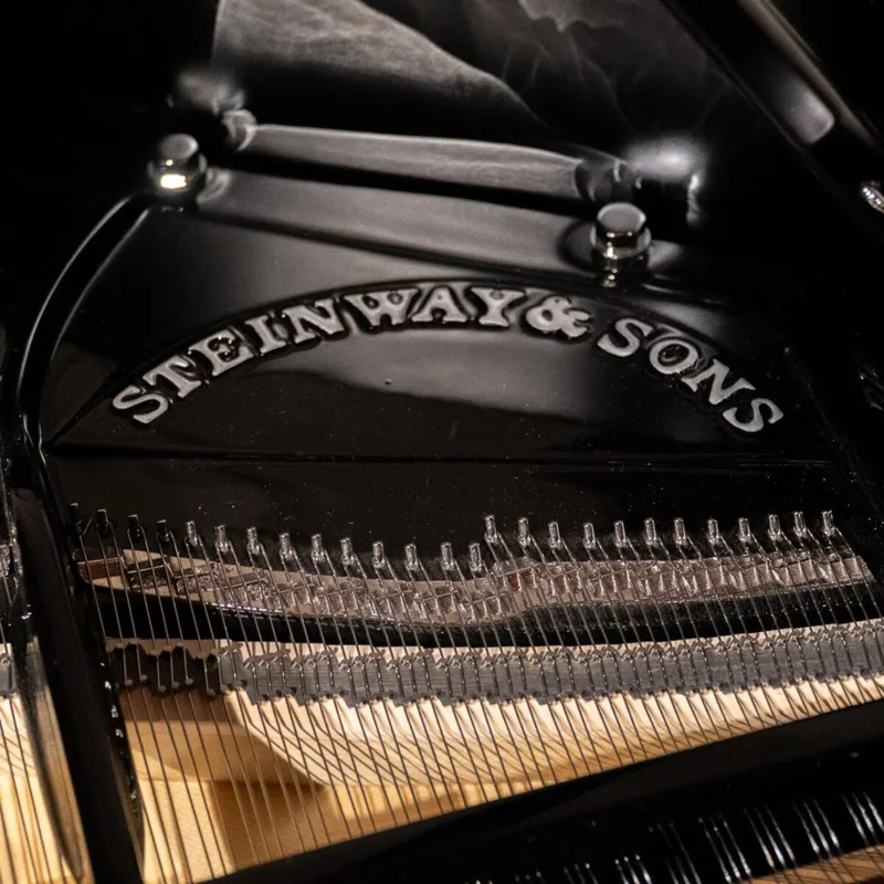 Review Steinway & Sons - The Jet Noir – Hình ảnh thực tế tại showroom Nah Music