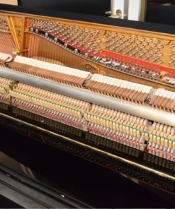 STEINWAY Z114 (Klavier)
