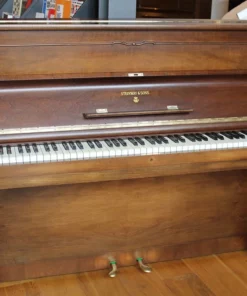 STEINWAY Z114 WN