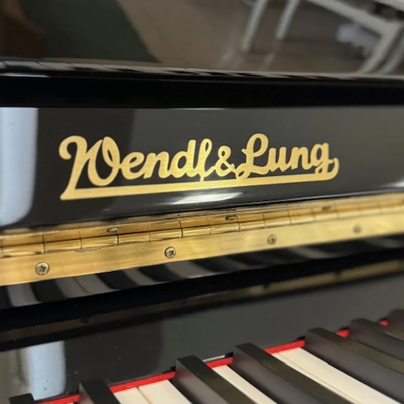Wendl & Lung Mod.122 (Cherry Satin)