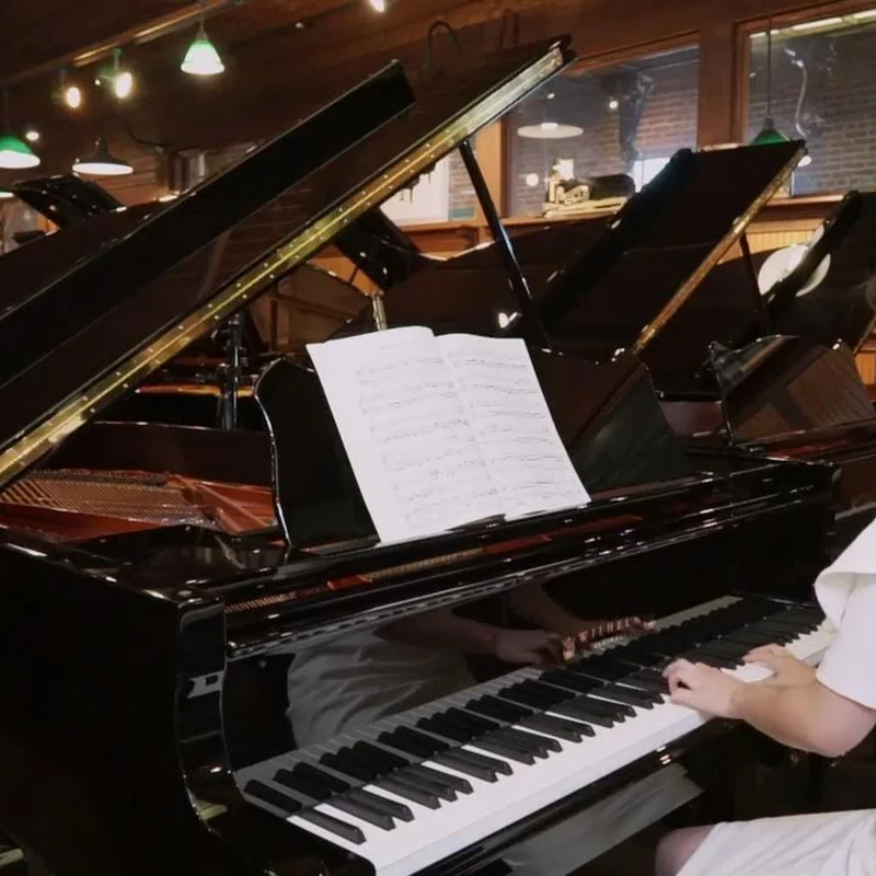 Review Wilhelm Schimmel W206 Tradition – Hình ảnh thực tế tại showroom Nah Music