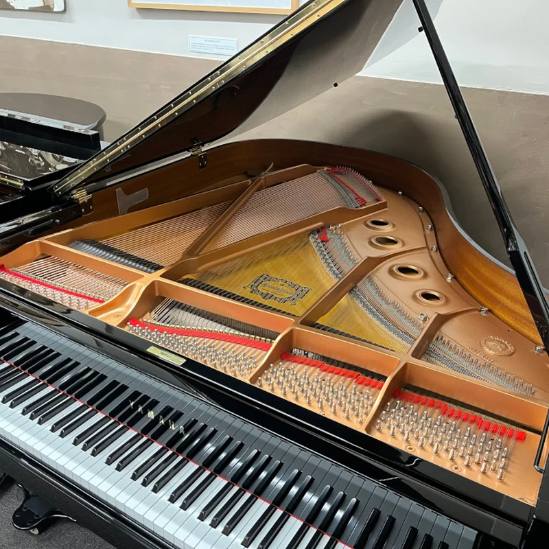 Yamaha C2L Grand Piano tại Nah Music