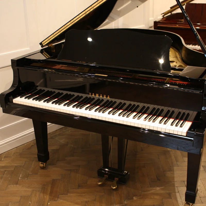YAMAHA C3 - Nah Music