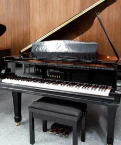 YAMAHA C3