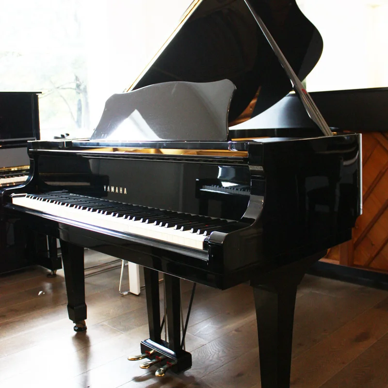 YAMAHA C3 - Nah Music