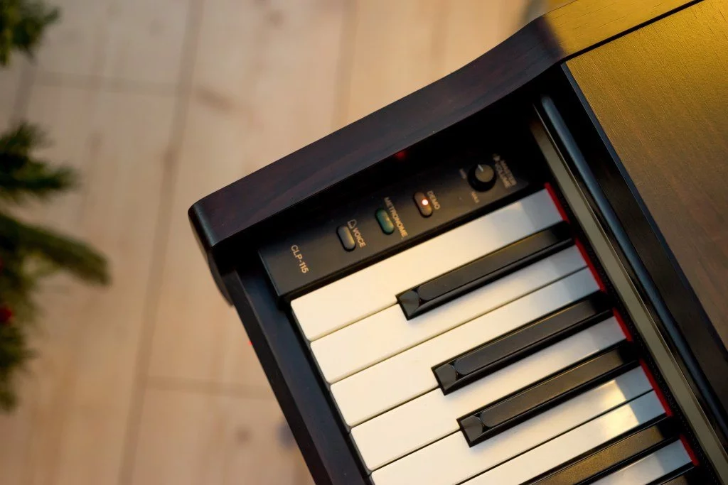 YAMAHA CLP-115 - Nah Music