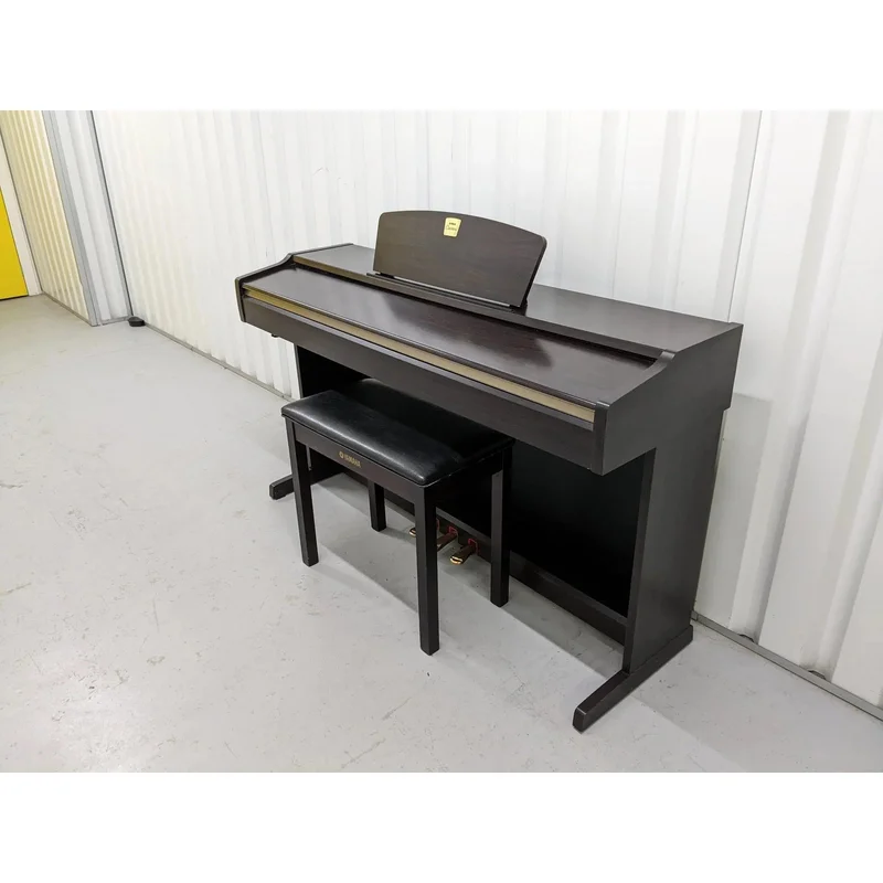 YAMAHA CLP-115 - Nah Music