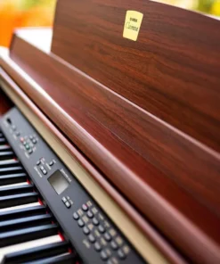 YAMAHA CLP-230 M