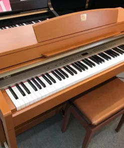 YAMAHA CLP-370 C