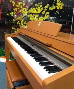 YAMAHA CLP-370 C