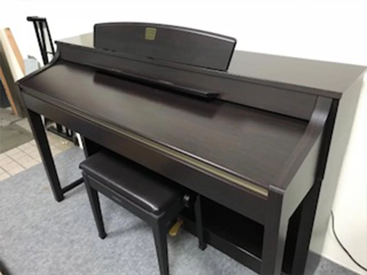 YAMAHA CLP-370 R - Nah Music