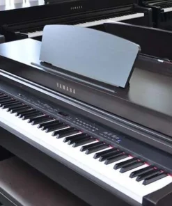 YAMAHA CLP-440 M