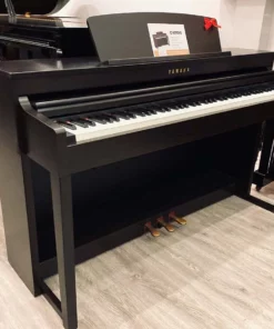 YAMAHA CLP-440 R