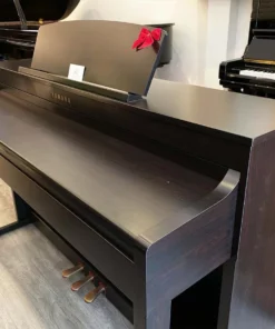 YAMAHA CLP-440 R