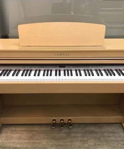 YAMAHA CLP-440 C
