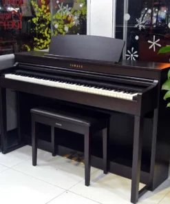 YAMAHA CLP-470 R