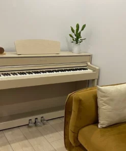 YAMAHA CLP-535 WA