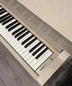 YAMAHA CLP-545 WA