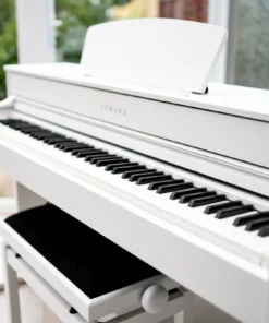 YAMAHA CLP-545 WH