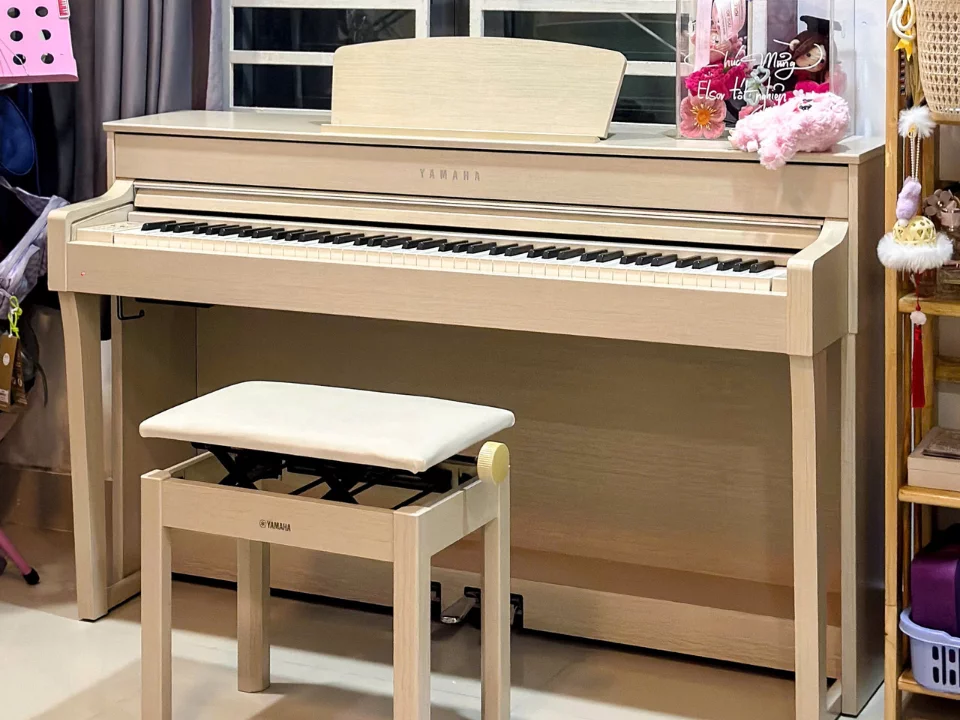 YAMAHA CLP-635 WA - Nah Music