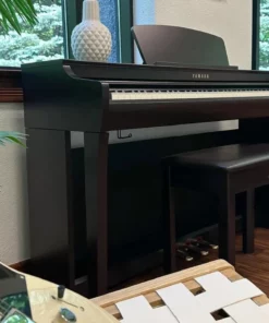 YAMAHA CLP-725 R
