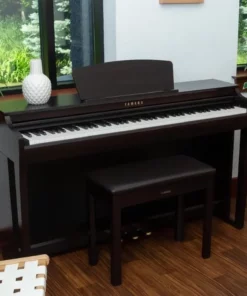 YAMAHA CLP-725 R