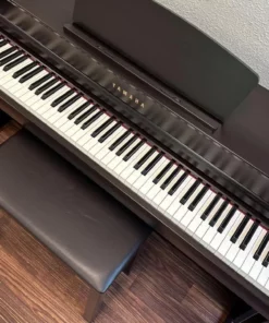 YAMAHA CLP-735 R