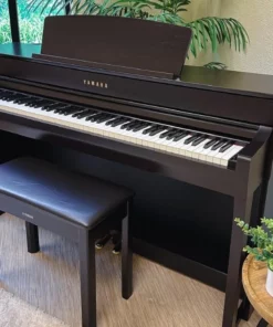 YAMAHA CLP-745 R