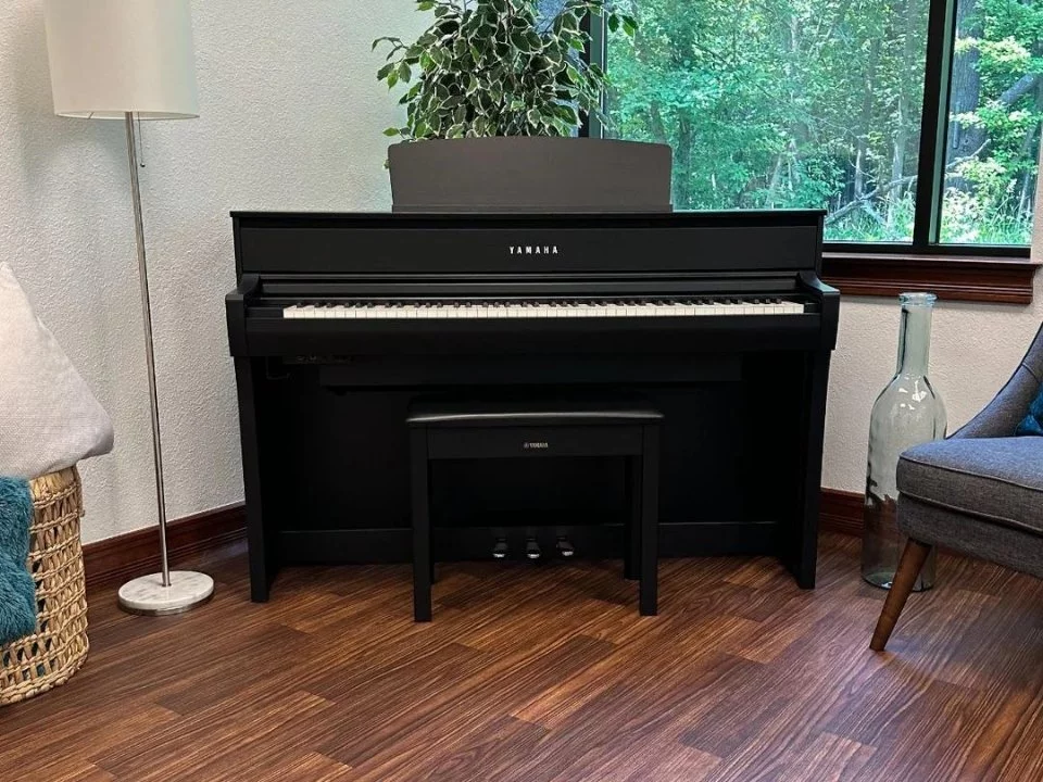 YAMAHA CLP-775 B - Đàn Piano Yamaha tại Nah Music