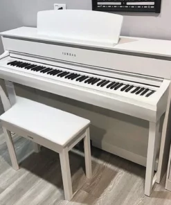 YAMAHA CLP-775 WH
