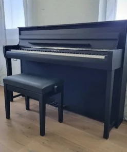 YAMAHA CLP-785 B (USED)