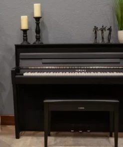 YAMAHA CLP-785 B