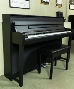 YAMAHA CLP-785 PE (USED)