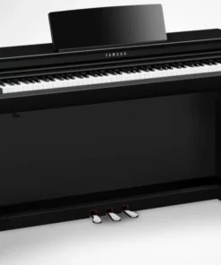 YAMAHA CLP-825