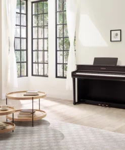 YAMAHA CLP-835 WH