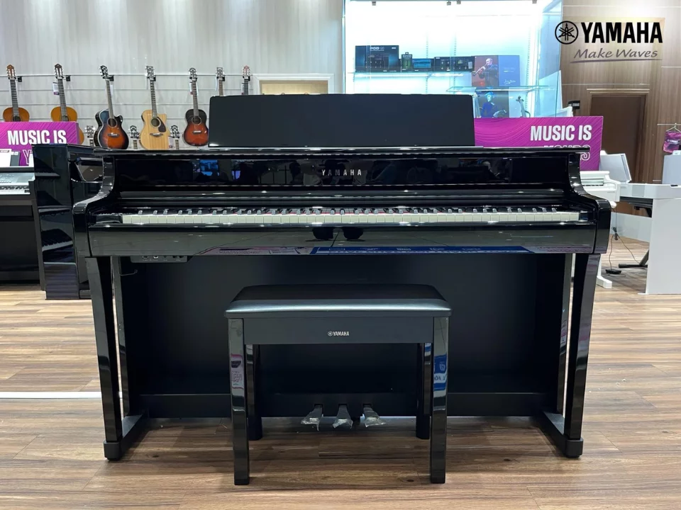 YAMAHA CLP-845 - Đàn Piano Yamaha tại Nah Music