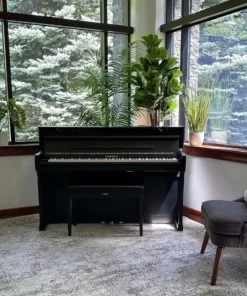 YAMAHA CLP-885 B