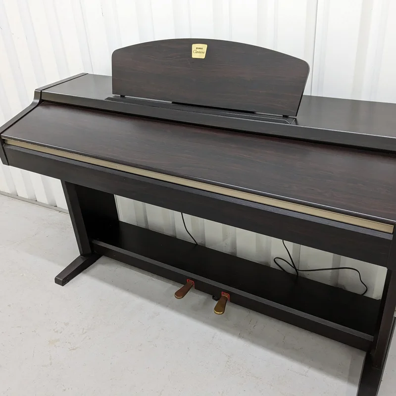 YAMAHA CLP-920 - Nah Music