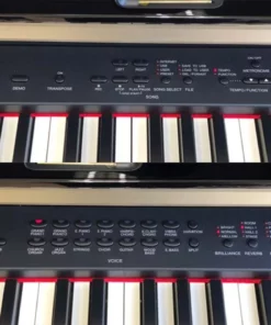 YAMAHA CLP-370 PE
