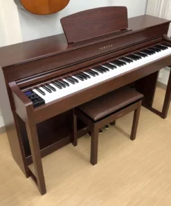 YAMAHA CLP-535 M