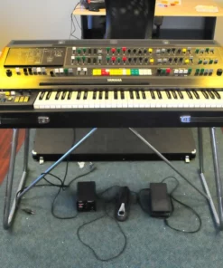 YAMAHA CS