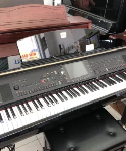 YAMAHA CVP-405 PE