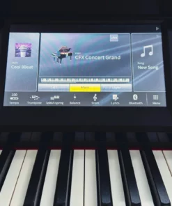Yamaha CVP-909 B