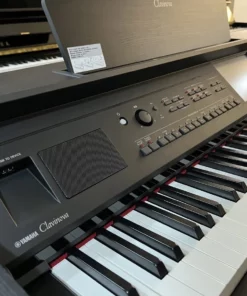 YAMAHA CVP-709 B