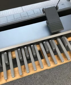 YAMAHA ELB-02 (USED)